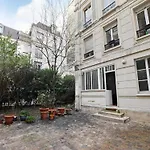 Intimate Cocoon Near Place Des Vosges Bastille